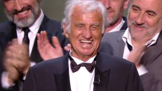 Standing ovation pour le géant Jean Paul Belmondo  César 2017 [upl. by Cassilda]